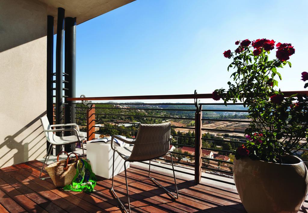 Cramim By Isrotel Exclusive Kiryat Anavim Exterior foto A balcony